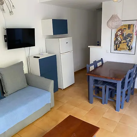 アパート Cozy And Affordable In Menorca *